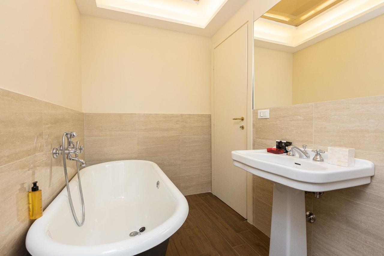Spa Apartment Via Barberini Roma Ngoại thất bức ảnh