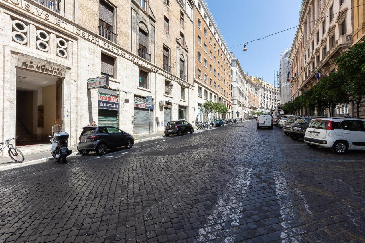 Spa Apartment Via Barberini Roma Ngoại thất bức ảnh