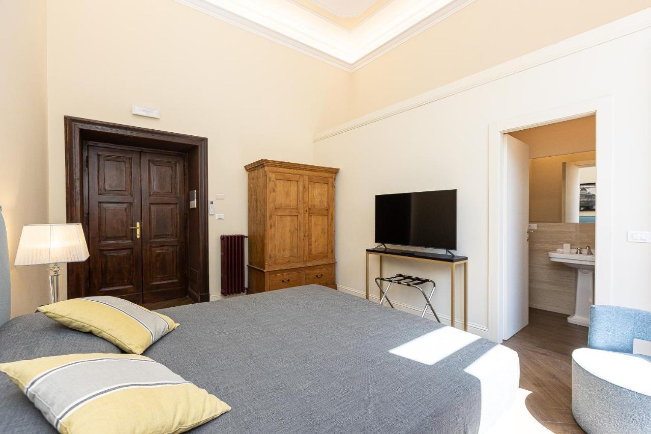 Spa Apartment Via Barberini Roma Ngoại thất bức ảnh