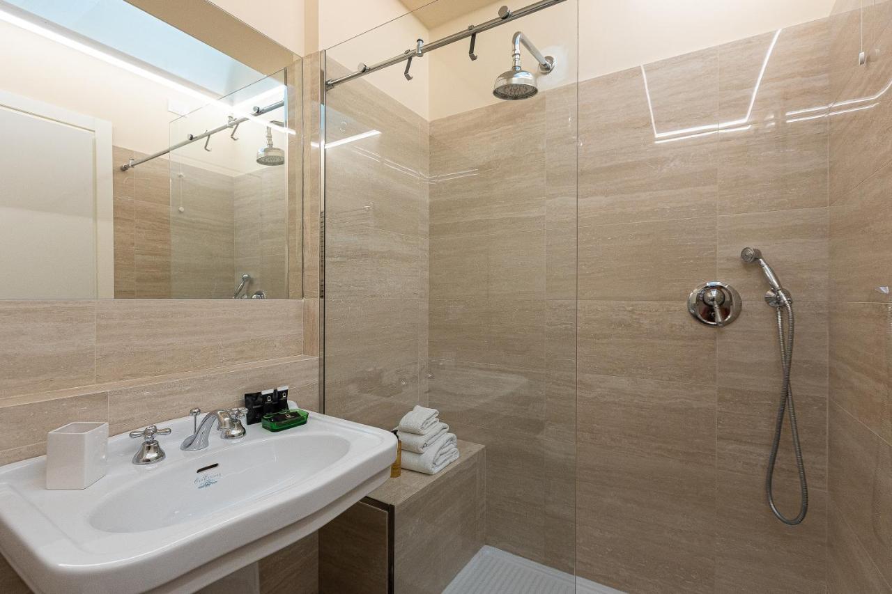 Spa Apartment Via Barberini Roma Ngoại thất bức ảnh