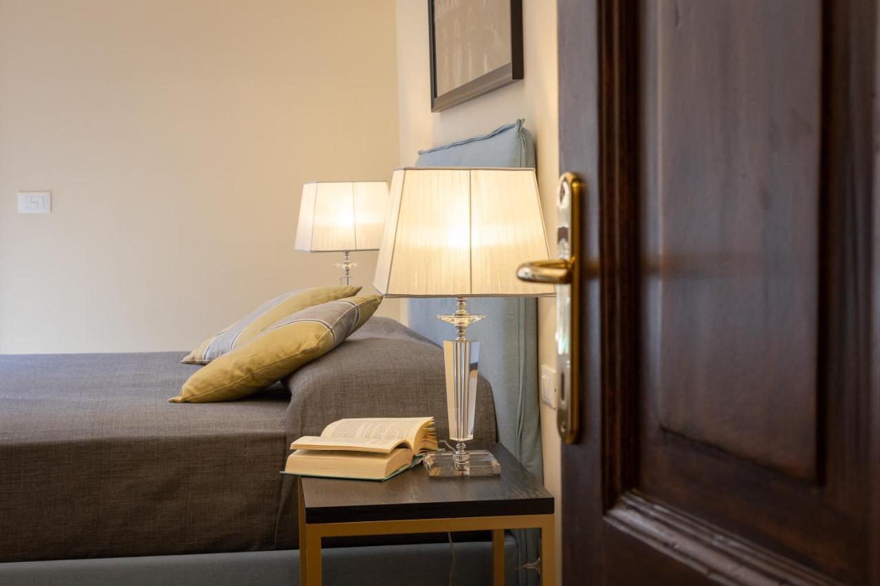 Spa Apartment Via Barberini Roma Ngoại thất bức ảnh