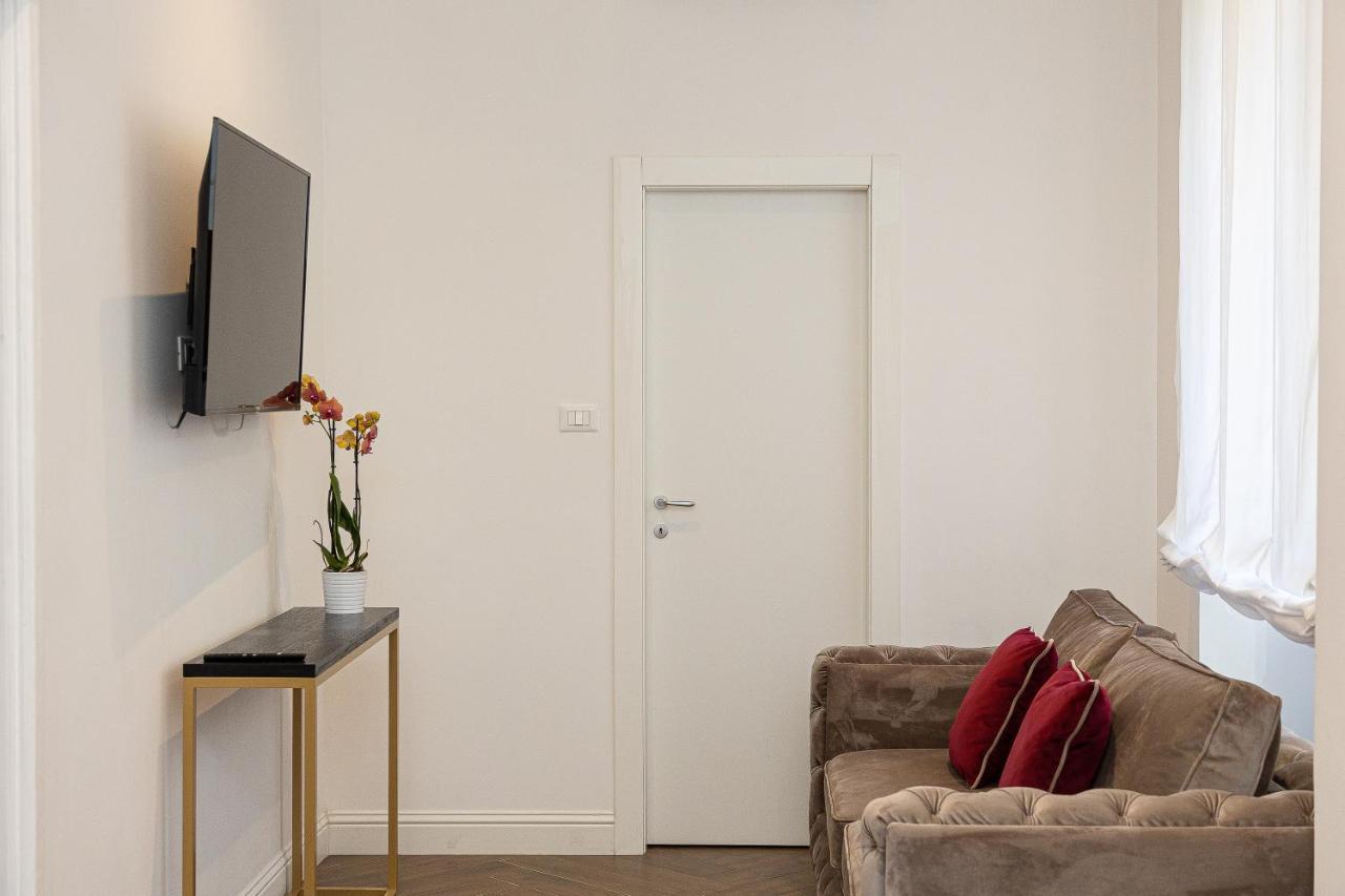 Spa Apartment Via Barberini Roma Ngoại thất bức ảnh