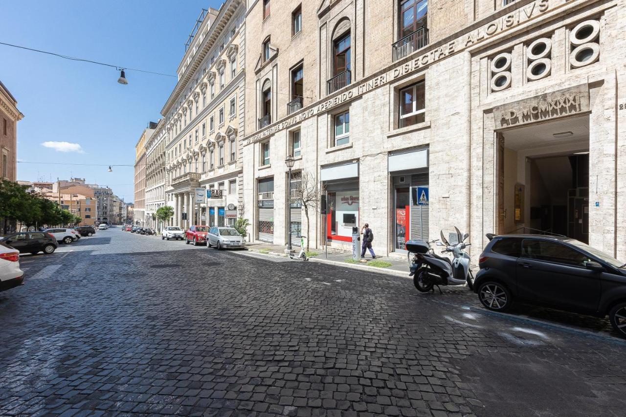 Spa Apartment Via Barberini Roma Ngoại thất bức ảnh